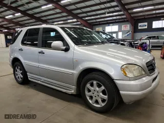 1999 Mercedes-Benz M-Class with VIN 4JGAB72EXXA086000, listed as a Copart auction lot 41435945 with 198,368 mi miles and Clean Title. Bid and sale history available at carsss.com. Image 4.