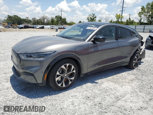 2023 Ford Mustang Mach-E Premium z VIN 3FMTK3SUXPMB08654, wystawiony jako Copart lot #57833495 z przebiegiem 2 822 mil mil oraz Szkoda całkowita • Salvage title. Historia ofert i sprzedaży dostępna na DreamBid. Obrazek 1.