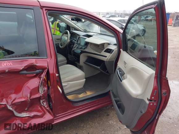 2013 Toyota Sienna L with VIN 5TDZK3DC4DS346384, listed as a IAAI auction lot 41517719 with 91,505 mi miles. Bid and sale history available at carsss.com. Image 5.