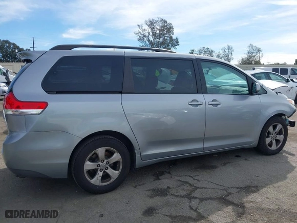 2014 Toyota Sienna LE AAS with VIN 5TDKK3DC0ES485124, listed as a IAAI auction lot 41690444 with 158,519 mi miles. Bid and sale history available at carsss.com. Image 13.