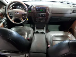 2004 Ford Explorer Limited z VIN 1FMZU75W64ZA62677, wystawiony jako Copart lot #89405465 z przebiegiem 187 875 mil mil oraz Szkoda całkowita • Salvage title. Historia ofert i sprzedaży dostępna na DreamBid. Obrazek 8.