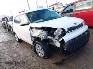 2016 Kia Soul with VIN KNDJN2A2XG7407133, listed as a IAAI auction lot 41650137 with 40,285 mi miles. Bid and sale history available at carsss.com. Image 1.
