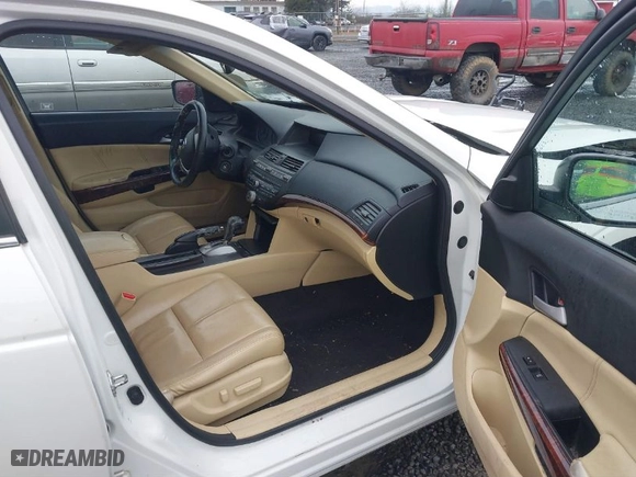 2011 Honda Accord Crosstour EX-L with VIN 5J6TF2H59BL006785, listed as a IAAI auction lot 41502304 with 140,043 mi miles. Bid and sale history available at carsss.com. Image 5.