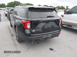 2023 Ford Explorer ST-Line z VIN 1FMSK7KH4PGA88739, wystawiony jako IAAI lot #42032609 z przebiegiem 41 818 mil mil oraz . Historia ofert i sprzedaży dostępna na DreamBid. Obrazek 3.