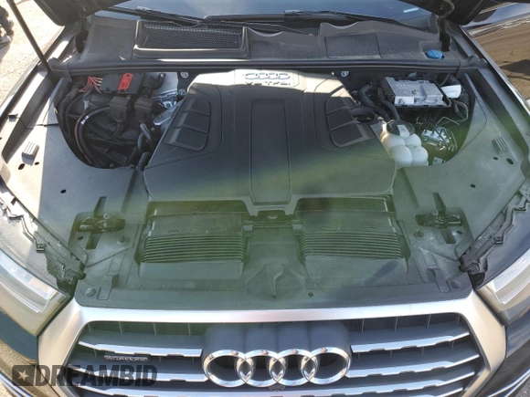 2018 Audi Q7 Premium Plus z VIN WA1LAAF74JD004058, wystawiony jako Copart lot #57092425 z przebiegiem 116 995 mil mil oraz Czysty tytuł • Clean title. Historia ofert i sprzedaży dostępna na DreamBid. Obrazek 12.