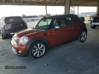 2011 MINI Convertible с VIN WMWZN3C59BTZ89481, выставлен на аукционе Copart как лот 66878275 с пробегом 161 303 миль миль и Чистый • Clean title. История ставок и продаж доступна на DreamBid. Изображение 1.
