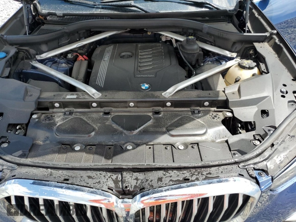 2019 BMW X5 xDrive40i with VIN 5UXCR6C53KLL63986, listed as a Copart auction lot 60786055 with 72,241 mi miles and Salvage title. Bid and sale history available at DreamBid. Image 12.