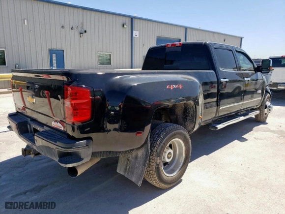 2018 Chevrolet Silverado 3500HD High Country with VIN 1GC4K1EY5JF182907, listed as a Copart auction lot 50472605 with 141,204 mi miles and Salvage Title. Bid and sale history available at carsss.com. Image 5.