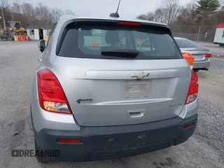 2015 Chevrolet Trax LS with VIN KL7CJKSB4FB129440, listed as a IAAI auction lot 41734339 with 37,772 mi miles. Bid and sale history available at carsss.com. Image 16.