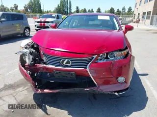 2013 Lexus ES 250 z VIN JTHBK1GG5D2001438, wystawiony jako IAAI lot #42390794 z przebiegiem 191 351 mil mil oraz . Historia ofert i sprzedaży dostępna na DreamBid. Obrazek 12.