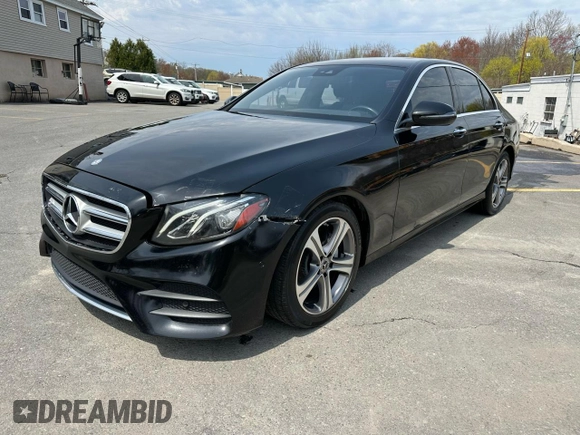 2018 Mercedes-Benz E-Class E 300 with VIN WDDZF4JB0JA452884, listed as a Copart auction lot 54899315 with 117,443 mi miles and Clean Title. Bid and sale history available at carsss.com. Image 1.