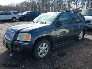 2005 GMC Envoy Denali with VIN 1GKET63M052336214, listed as a IAAI auction lot 41852417 with 999,999 mi miles. Bid and sale history available at carsss.com. Image 2.