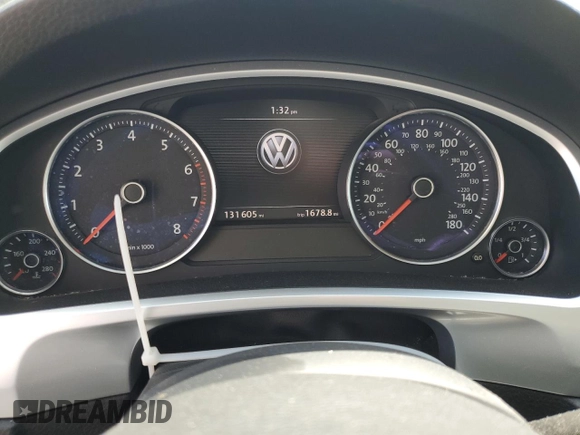 2012 Volkswagen Touareg Sport with VIN WVGEF9BP0CD010197, listed as a Copart auction lot 48480355 with 131,605 mi miles and Salvage Title. Bid and sale history available at DreamBid. Image 9.