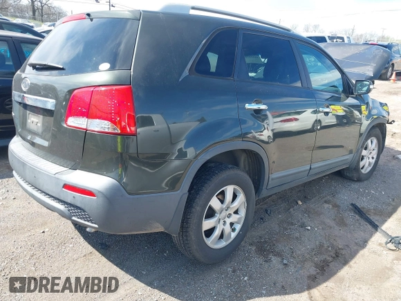 2012 Kia Sorento LX with VIN 5XYKT3A62CG306961, listed as a IAAI auction lot 41858307 with 152,344 mi miles. Bid and sale history available at carsss.com. Image 4.