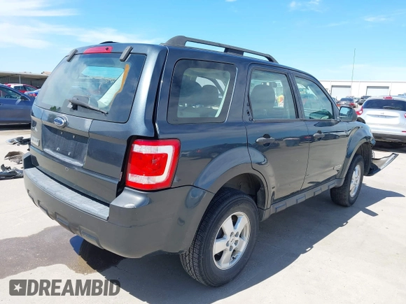 2008 Ford Escape XLS z VIN 1FMCU02Z28KD32661, wystawiony jako IAAI lot #42316426 z przebiegiem 184 552 mil mil oraz . Historia ofert i sprzedaży dostępna na DreamBid. Obrazek 4.
