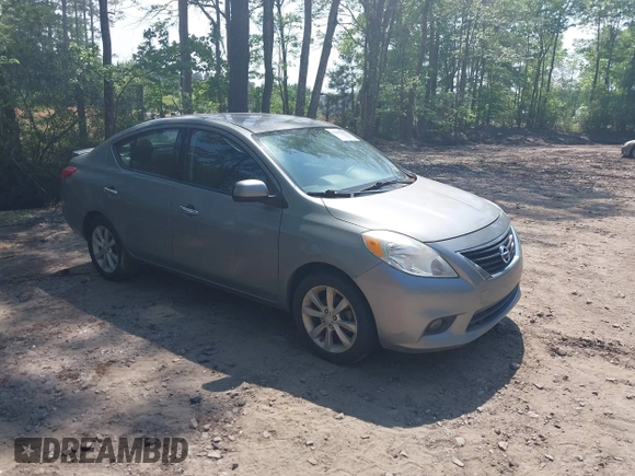 2014 Nissan Versa SV with VIN 3N1CN7AP2EL851670, listed as a IAAI auction lot 42167654 with 112,277 mi miles. Bid and sale history available at carsss.com. Image 1.