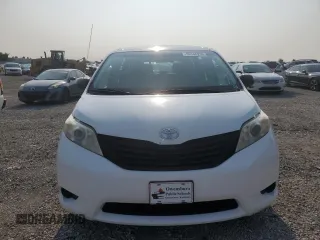 2013 Toyota Sienna L z VIN 5TDZK3DC7DS289663, wystawiony jako Copart lot #59146295 z przebiegiem 124 876 mil mil oraz Szkoda całkowita • Salvage title. Historia ofert i sprzedaży dostępna na DreamBid. Obrazek 5.