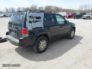 2005 Mercury Mariner Luxury with VIN 4M2CU57115DJ19408, listed as a IAAI auction lot 42060685 with 204,744 mi miles. Bid and sale history available at carsss.com. Image 4.