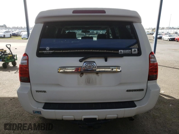 2007 Toyota 4Runner SR5 with VIN JTEBT14R270065601, listed as a Copart auction lot 47320325 with 208,305 mi miles and Salvage Title. Bid and sale history available at DreamBid. Image 6.
