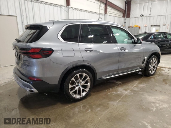 2025 BMW X5 sDrive40i with VIN 5UX13EU06S9W26538, listed as a Copart auction lot 50222715 with 0 mi miles and Clean Title. Bid and sale history available at carsss.com. Image 3.