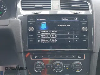 2017 Volkswagen Golf SE с VIN WVWKR7AU8HW953556, выставлен на аукционе IAAI как лот 42201220 с пробегом 74 711 миль миль и . История ставок и продаж доступна на DreamBid. Изображение 17.