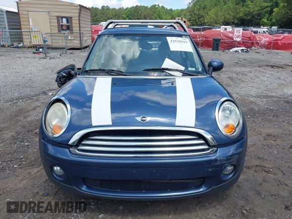 2009 MINI Hardtop with VIN WMWMF33509TU74290, listed as a IAAI auction lot 42538919 with 104,209 mi miles and . Bid and sale history available at DreamBid. Image 12.