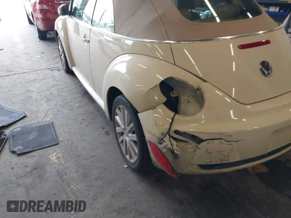 2009 Volkswagen Beetle S with VIN 3VWRG31Y89M408245, listed as a IAAI auction lot 41600593 with 76,156 mi miles and . Bid and sale history available at DreamBid. Image 6.