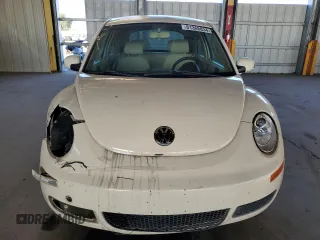 2008 Volkswagen New Beetle Coupe S with VIN 3VWPG31C18M524557, listed as a Copart auction lot 81368834 with 80,408 mi miles and Salvage Title. Bid and sale history available at carsss.com. Image 5.