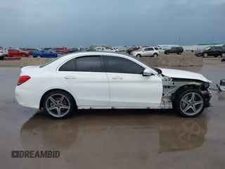 2018 Mercedes-Benz C 300 с VIN WDDWF4JB6JR373532, выставлен на аукционе IAAI как лот 42458931 с пробегом 83 804 миль миль и . История ставок и продаж доступна на DreamBid. Изображение 14.