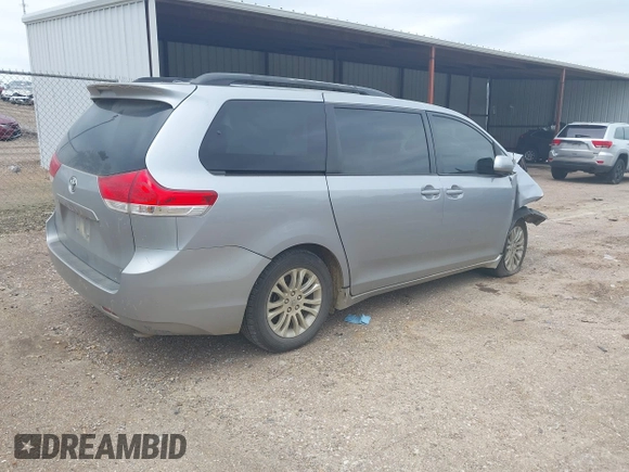 2012 Toyota Sienna XLE AAS с VIN 5TDYK3DC8CS276589, выставлен на аукционе IAAI как лот 42252242 с пробегом 221 618 миль миль и . История ставок и продаж доступна на DreamBid. Изображение 4.