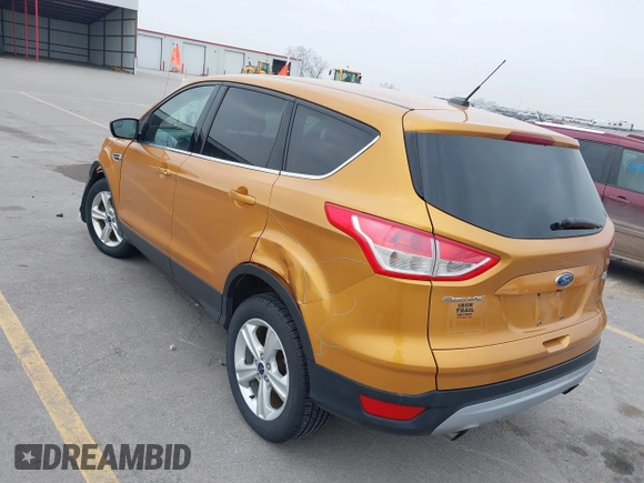 2016 Ford Escape SE z VIN 1FMCU9GX1GUC59233, wystawiony jako IAAI lot #41958573 z przebiegiem 133 223 mil mil oraz . Historia ofert i sprzedaży dostępna na DreamBid. Obrazek 20.