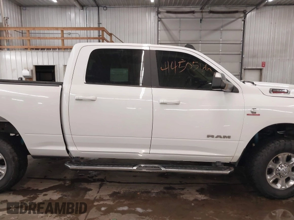 2020 Ram 2500 Big Horn with VIN 3C6UR5DL1LG185353, listed as a IAAI auction lot 41450566 with 73,123 mi miles and . Bid and sale history available at DreamBid. Image 14.