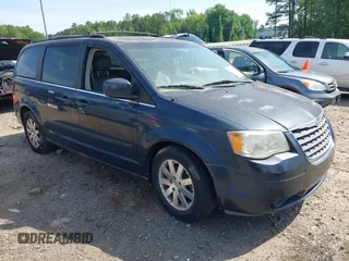 2008 Chrysler Town & Country Touring with VIN 2A8HR54P28R718253, listed as a IAAI auction lot 42099921 with 90,865 mi miles. Bid and sale history available at carsss.com. Image 1.
