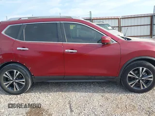 2020 Nissan Rogue S z VIN 5N1AT2MT5LC754506, wystawiony jako IAAI lot #41980769 z przebiegiem 149 635 mil mil oraz . Historia ofert i sprzedaży dostępna na DreamBid. Obrazek 14.