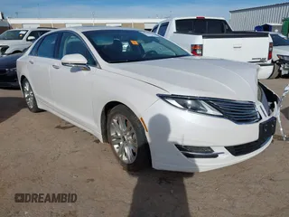 2014 Lincoln MKZ with VIN 3LN6L2GKXER817659, listed as a IAAI auction lot 40896691 with 84,164 mi miles. Bid and sale history available at carsss.com. Image 1.