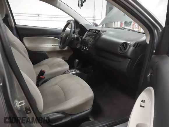 2017 Mitsubishi Mirage ES z VIN ML32F3FJ2HH001806, wystawiony jako IAAI lot #41742107 z przebiegiem 122 951 mil mil oraz . Historia ofert i sprzedaży dostępna na DreamBid. Obrazek 5.