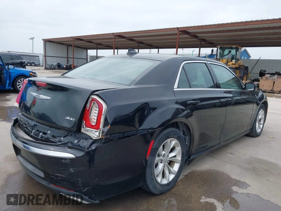 2016 Chrysler 300 Limited with VIN 2C3CCAAG7GH219523, listed as a IAAI auction lot 41932271 with 158,082 mi miles. Bid and sale history available at carsss.com. Image 4.