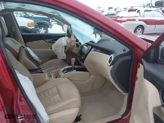 2015 Nissan Rogue SL with VIN 5N1AT2MV8FC903688, listed as a IAAI auction lot 41548493 with 77,123 mi miles. Bid and sale history available at carsss.com. Image 5.