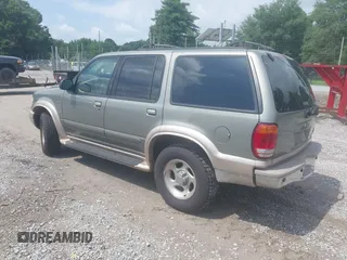 2001 Ford Explorer Eddie Bauer z VIN 1FMDU84PX1ZA24486, wystawiony jako IAAI lot #42533270 z przebiegiem 152 550 mil mil oraz . Historia ofert i sprzedaży dostępna na DreamBid. Obrazek 3.