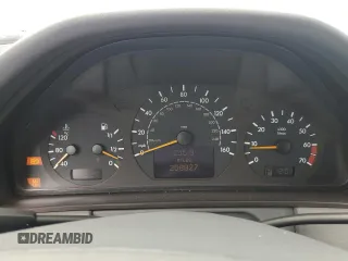 2001 Mercedes-Benz E-Class with VIN WDBJH65J01B276815, listed as a Copart auction lot 75748694 with 208,827 mi miles and Clean Title. Bid and sale history available at carsss.com. Image 9.
