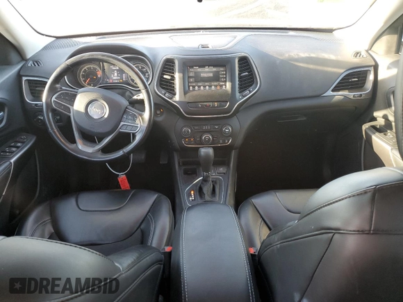 2021 Jeep Cherokee Latitude Plus z VIN 1C4PJLLB7MD103585, wystawiony jako Copart lot #79687204 z przebiegiem 151 286 mil mil oraz Szkoda całkowita • Salvage title. Historia ofert i sprzedaży dostępna na DreamBid. Obrazek 8.