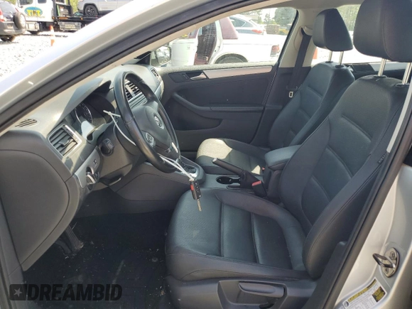 2012 Volkswagen Jetta TDI w/Premium & Nav с VIN 3VWLL7AJ4CM426910, выставлен на аукционе Copart как лот 53111065 с пробегом 137 376 миль миль и Списание • Salvage title. История ставок и продаж доступна на DreamBid. Изображение 7.