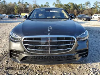 2023 Mercedes-Benz S 580 with VIN W1K6G7GB3PA203111, listed as a Copart auction lot 46899145 with 10,445 mi miles and Salvage Title. Bid and sale history available at DreamBid. Image 5.