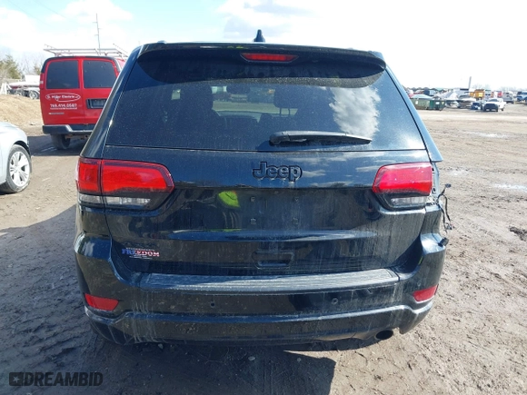 2018 Jeep Grand Cherokee Laredo E with VIN 1C4RJFAG8JC453706, listed as a IAAI auction lot 41688655 with 116,965 mi miles. Bid and sale history available at carsss.com. Image 17.