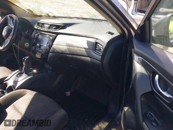 2020 Nissan Rogue SL z VIN 5N1AT2MT4LC776898, wystawiony jako IAAI lot #41225517 z przebiegiem Nie podano mil oraz . Historia ofert i sprzedaży dostępna na DreamBid. Obrazek 5.