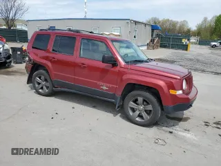 2014 Jeep Patriot Latitude with VIN 1C4NJRFB0ED658983, listed as a Copart auction lot 55024685 with 96,457 mi miles and Salvage Title. Bid and sale history available at carsss.com. Image 4.