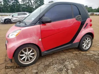 2009 Smart fortwo Pure with VIN WMEEJ31X79K271222, listed as a Copart auction lot 64583695 with 152,626 mi miles and Clean title. Bid and sale history available at DreamBid. Image 1.