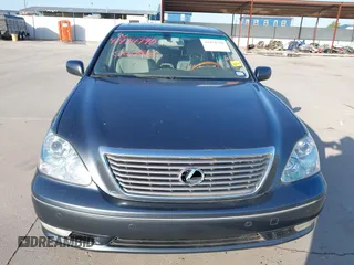 2005 Lexus LS 430 with VIN JTHBN36F155026302, listed as a IAAI auction lot 41974790 with 157,902 mi miles. Bid and sale history available at carsss.com. Image 6.