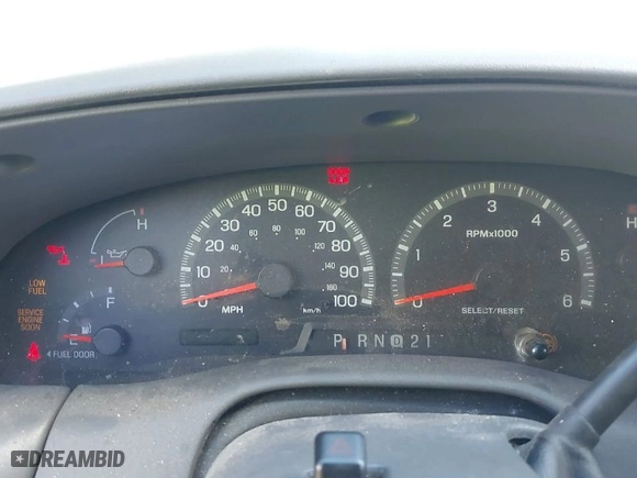 2001 Ford F-150 SuperCrew XLT with VIN 1FTRW07W41KA13131, listed as a IAAI auction lot 41922077 with 1 mi miles. Bid and sale history available at carsss.com. Image 7.
