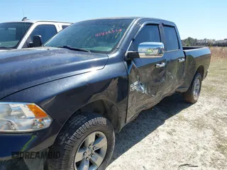 2017 Ram 1500 SLT z VIN 1C6RR6GGXHS786190, wystawiony jako IAAI lot #41822528 z przebiegiem 174 381 mil mil oraz . Historia ofert i sprzedaży dostępna na DreamBid. Obrazek 6.